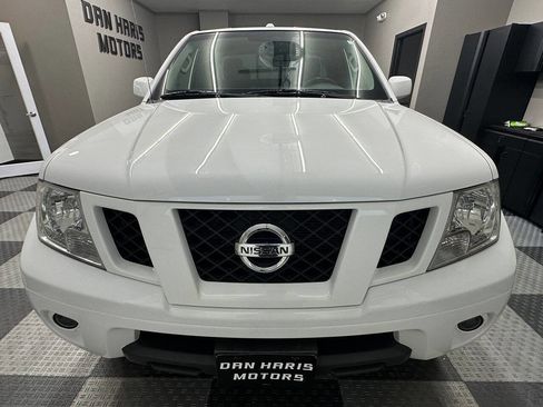 Used 2012 Nissan Frontier PRO-4X image 3
