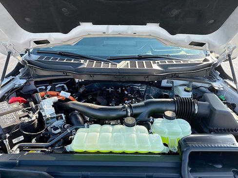 New 2025 Ford F150 Lariat w/ Equipment Group 502A High image 18