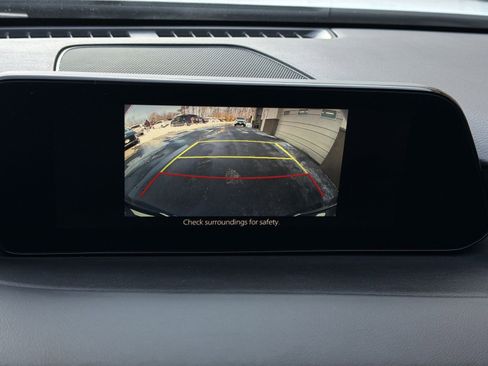 Used 2022 MAZDA MAZDA3 s image 18