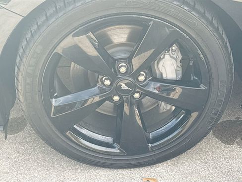 Used 2022 Ford Mustang GT Premium w/ Equipment Group 401A RWD image 29