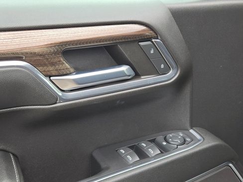 Used 2024 Chevrolet Silverado 1500 LT image 12