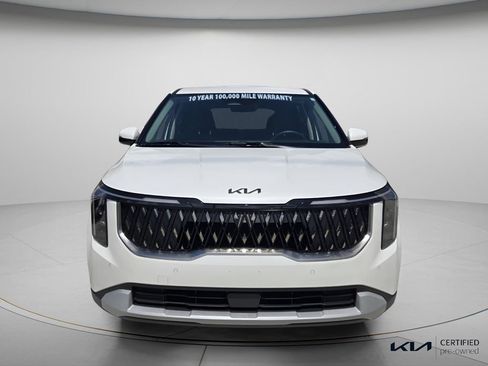 Certified 2025 Kia Carnival FWD image 5