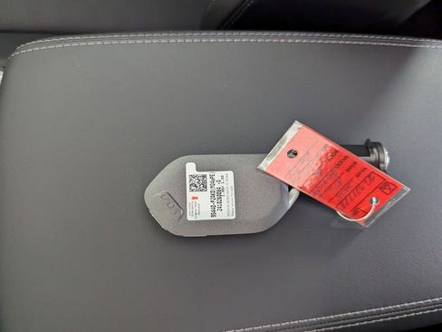 New 2025 Kia Sorento S w/ Panoramic Sunroof Package image 29