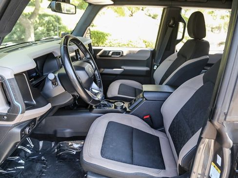 Used 2021 Ford Bronco Wildtrak image 31