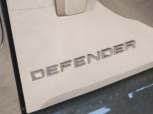 Certified 2026 Land Rover Defender 130 S AWD/4WD image 33