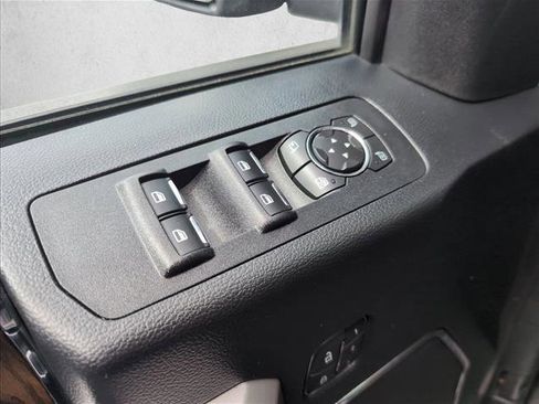 Used 2019 Ford F150 Lariat AWD/4WD image 16