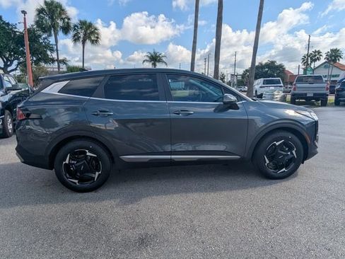New 2026 Kia Sportage EX FWD image 7