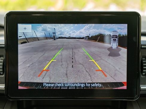 Used 2023 Ford Explorer XLT w/ Equipment Group 202A RWD image 21
