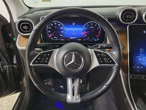 Used 2024 Mercedes-Benz GLC 300 image 26