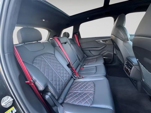 Certified 2025 Audi SQ7 Prestige w/ Prestige Package image 18