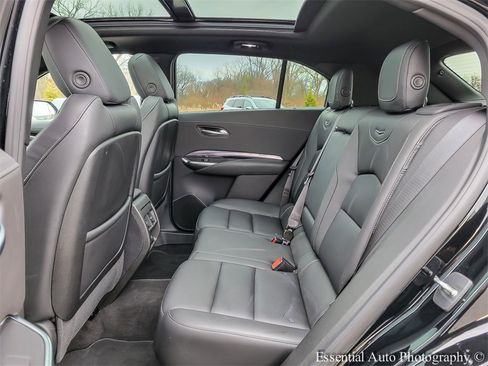 Used 2023 Cadillac XT4 Luxury w/ Cold Weather Package image 11