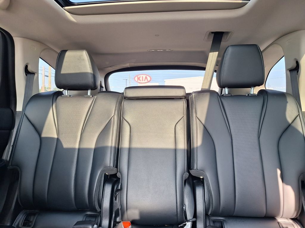 Certified 2024 Acura MDX w/ Technology Package FWD image 25