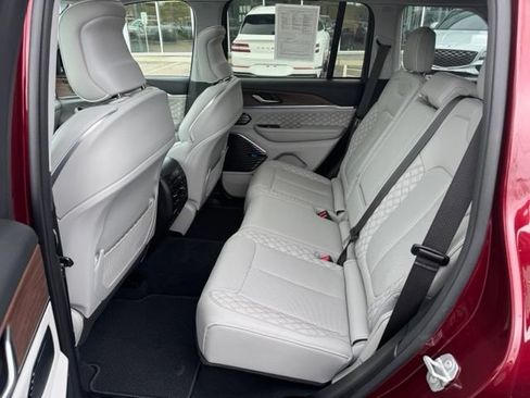 Used 2022 Jeep Grand Cherokee Summit w/ MOPAR Finishing Package AWD/4WD image 39