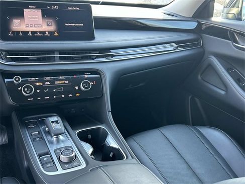 Used 2025 INFINITI QX60 Pure image 26