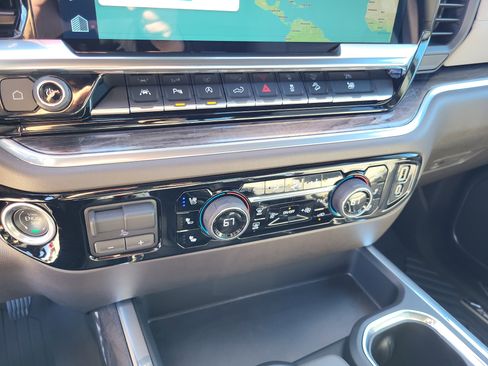 Used 2025 Chevrolet Silverado 1500 LTZ w/ Technology Package image 22