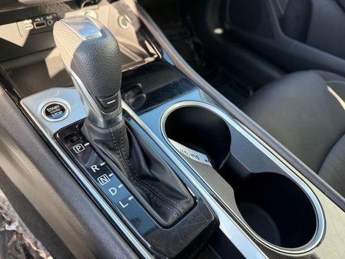 Used 2024 Nissan Altima 2.5 SV image 25