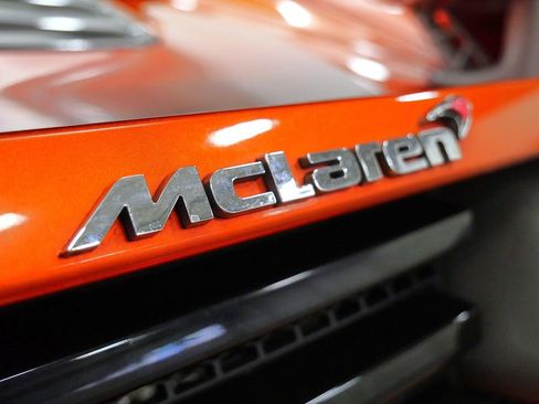 Used 2012 McLaren MP4-12C Coupe RWD image 23