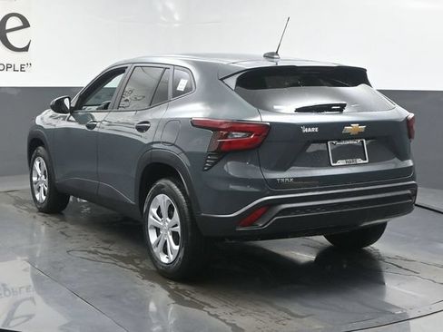 New 2026 Chevrolet Trax LS FWD image 14