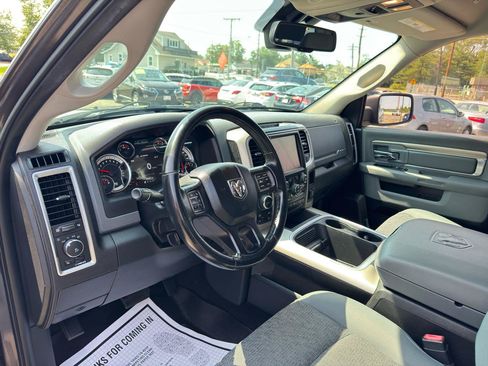 Used 2017 RAM 1500 Big Horn AWD/4WD image 11