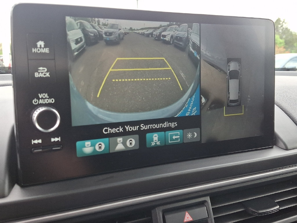 Used 2025 Honda Pilot Elite image 18