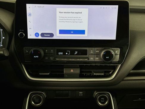 Used 2025 Toyota Grand Highlander FWD image 35