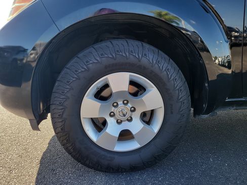 Used 2012 Nissan Pathfinder S image 9