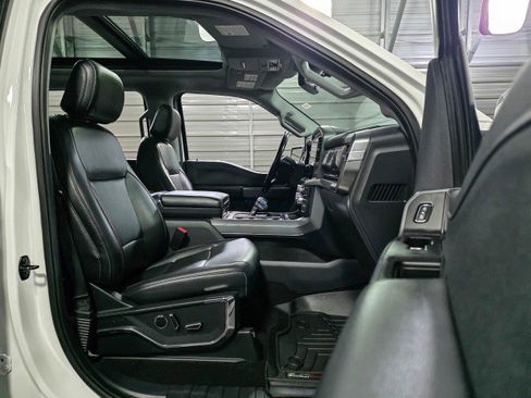 Used 2021 Ford F150 Lariat AWD/4WD image 16