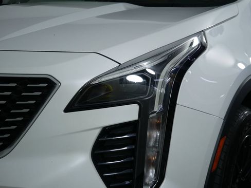Used 2019 Cadillac XT4 Premium Luxury w/ Enhanced Visibility Package AWD/4WD image 14