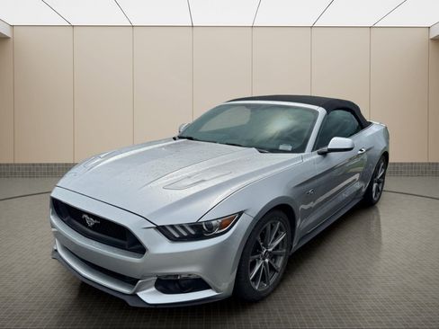 Used 2016 Ford Mustang GT Premium w/ Equipment Group 401A RWD image 2