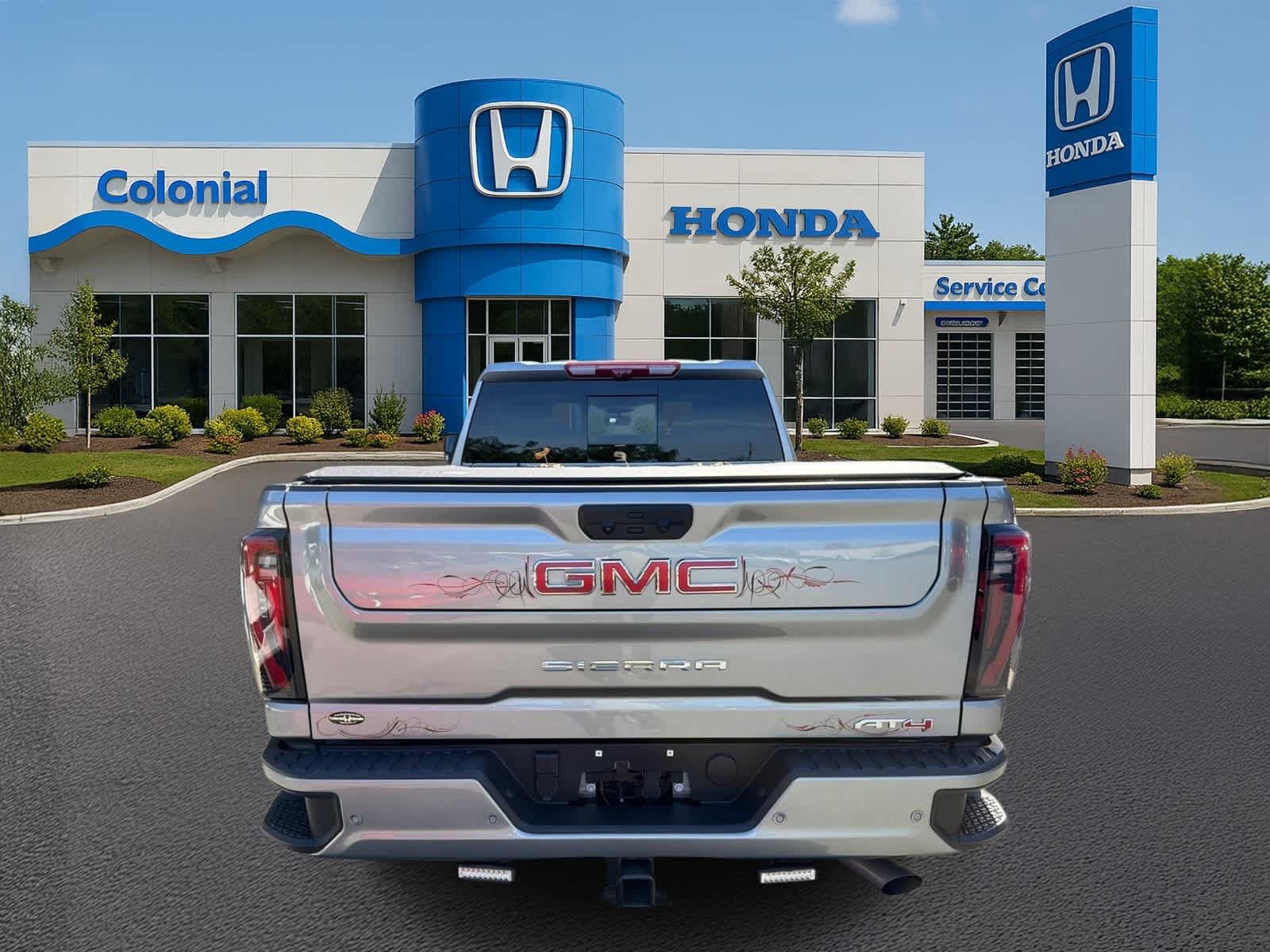 Used 2026 GMC Sierra 2500 AT4 w/ AT4 Premium Plus Package AWD/4WD image 5