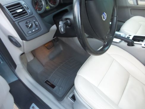 Used 2011 Volvo C70 T5 FWD image 7