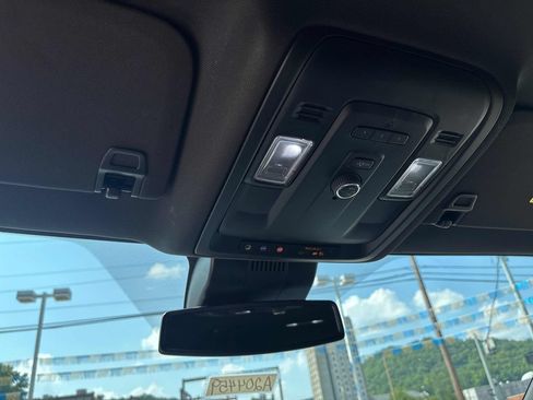 Used 2024 Chevrolet Tahoe LT AWD/4WD image 19