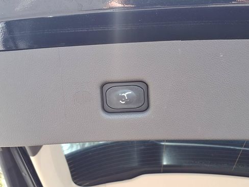 Used 2023 Lincoln Nautilus FWD image 19