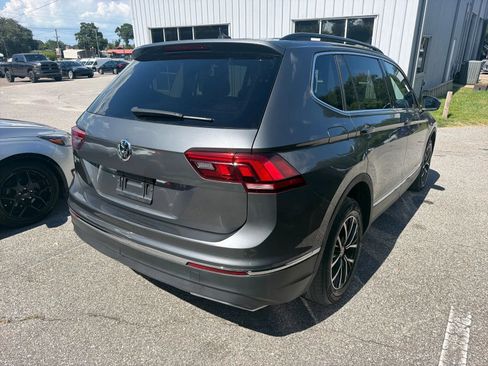 Used 2021 Volkswagen Tiguan SEL FWD image 7