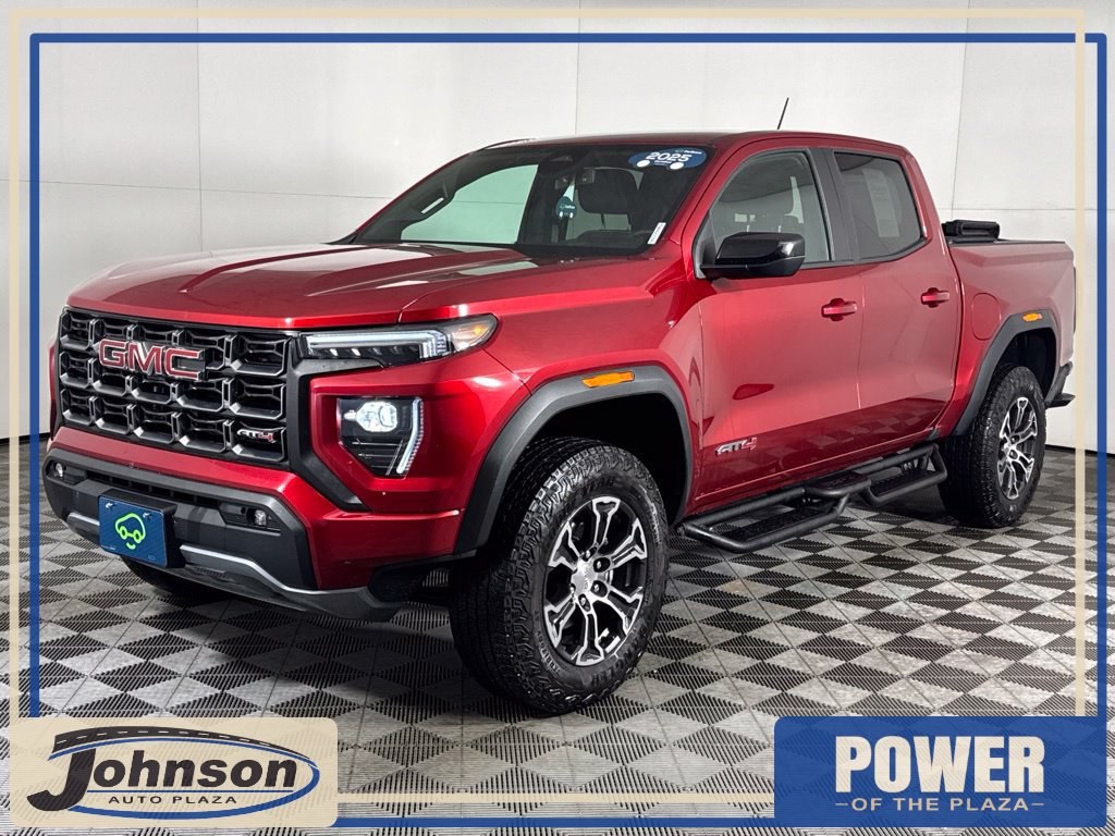 Certified 2025 GMC Canyon AT4 w/ AT4 Premium Package AWD/4WD image 1