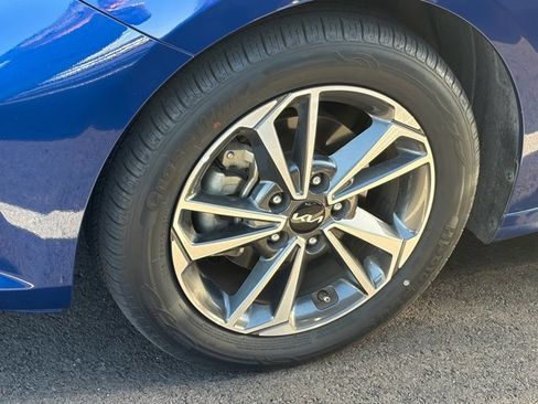 Certified 2023 Kia Forte LXS w/ LXS Technology Package FWD image 6