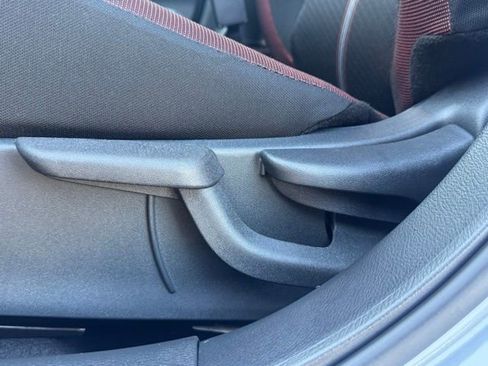 Used 2025 Nissan Versa SR w/ Trunk Package image 17