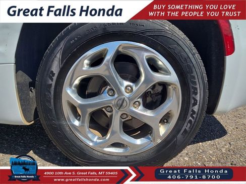 Used 2021 Chrysler Pacifica Limited w/ Premium & Safety Sphere Group AWD/4WD image 30