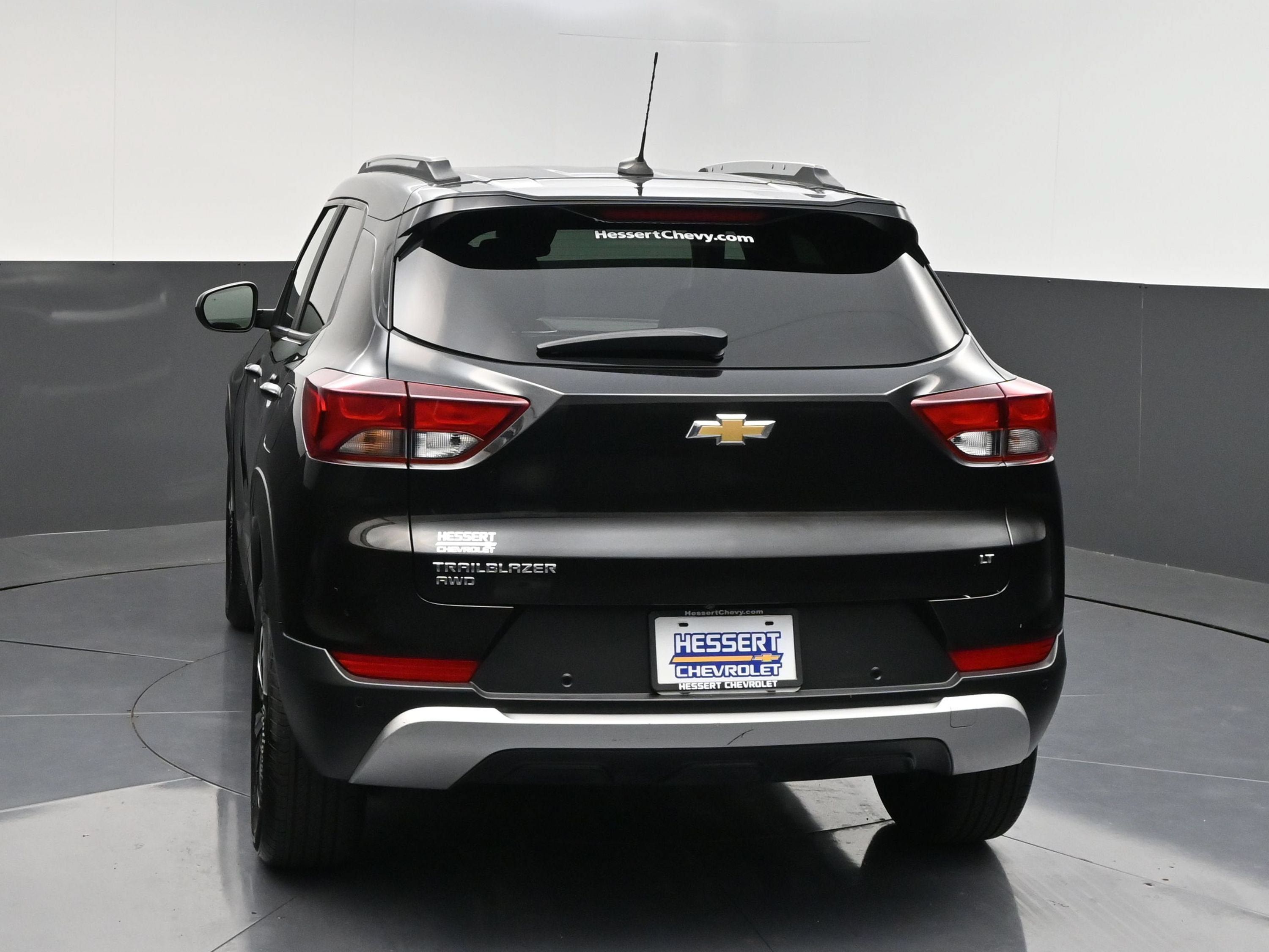 Certified 2021 Chevrolet TrailBlazer LT w/ Premium Seating Package AWD/4WD image 7