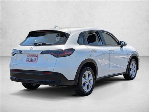 Used 2023 Honda HR-V LX image 6