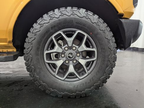 Used 2021 Ford Bronco Outer Banks image 5