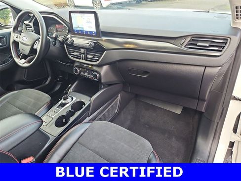 Certified 2022 Ford Escape SEL w/ SEL Stealth AWD Package image 33