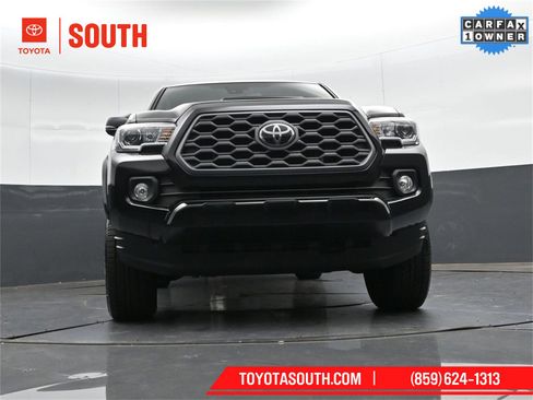 Used 2023 Toyota Tacoma TRD Sport image 35