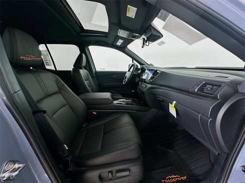 Certified 2025 Honda Ridgeline TrailSport image 33
