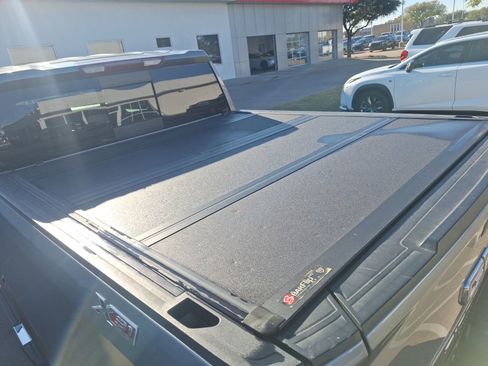 Used 2020 GMC Sierra 1500 SLT image 37