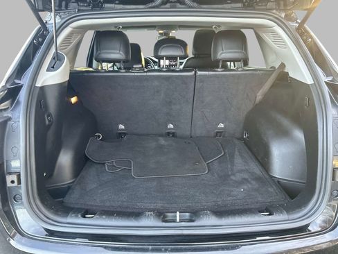 Used 2022 Jeep Compass Limited w/ Elite Group image 13