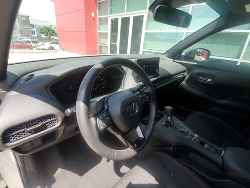 Used 2024 Honda HR-V Sport image 13