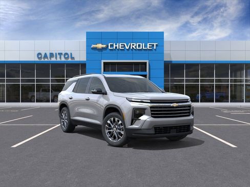 New 2026 Chevrolet Traverse LT w/ Sun and Wheel Package FWD image 4