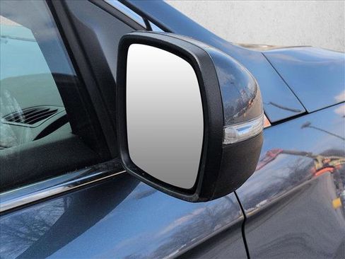 Used 2019 Ford Edge Titanium image 14