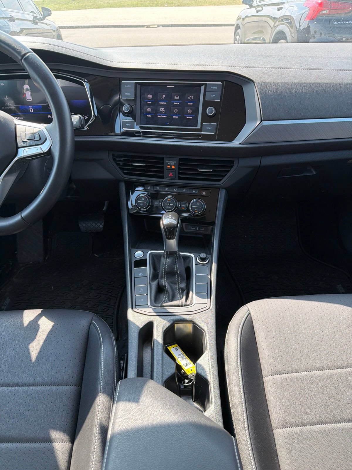 Certified 2023 Volkswagen Jetta SE FWD image 34